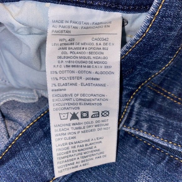 Signature by Levi Strauss & Co. modern bootcut. Size 36x32 - Picture 4 of 5